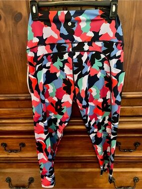 Layer 8 Multicolor Abstract Print Active Leggings